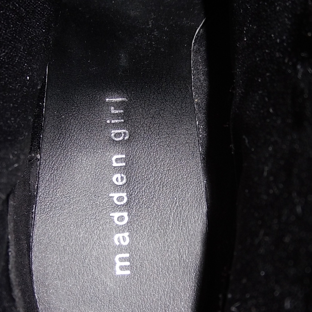 Madden Girl Black Wedge Velvet Booties - Picture 5 of 6